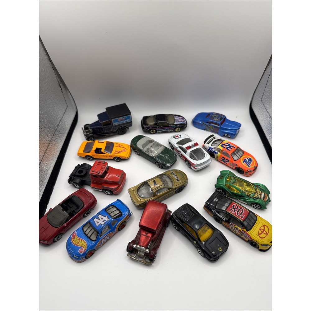 Vintage Hot Wheels Lot Of 15 70s-00s